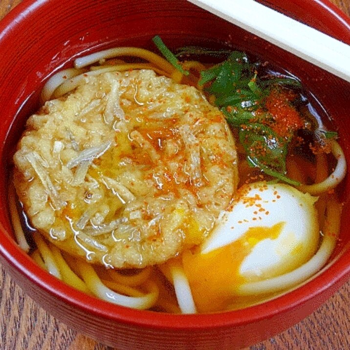 簡単めんつゆ☆ 「かき揚げ温玉うどん」